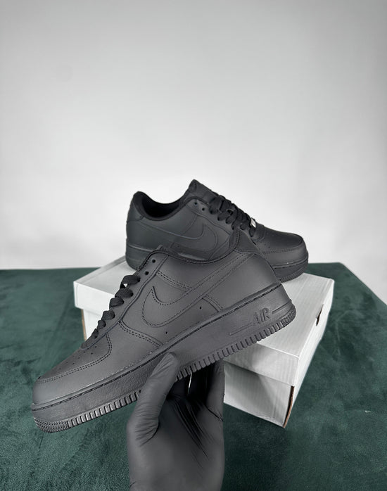 Nike Air Force 1 Full Black